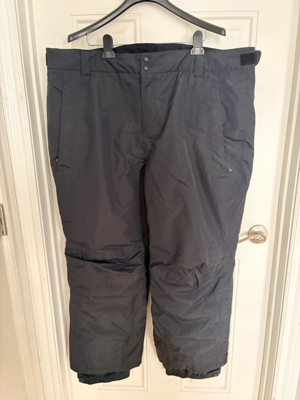 L.L. Bean Men's Black Snow/Insulated Ski Pants